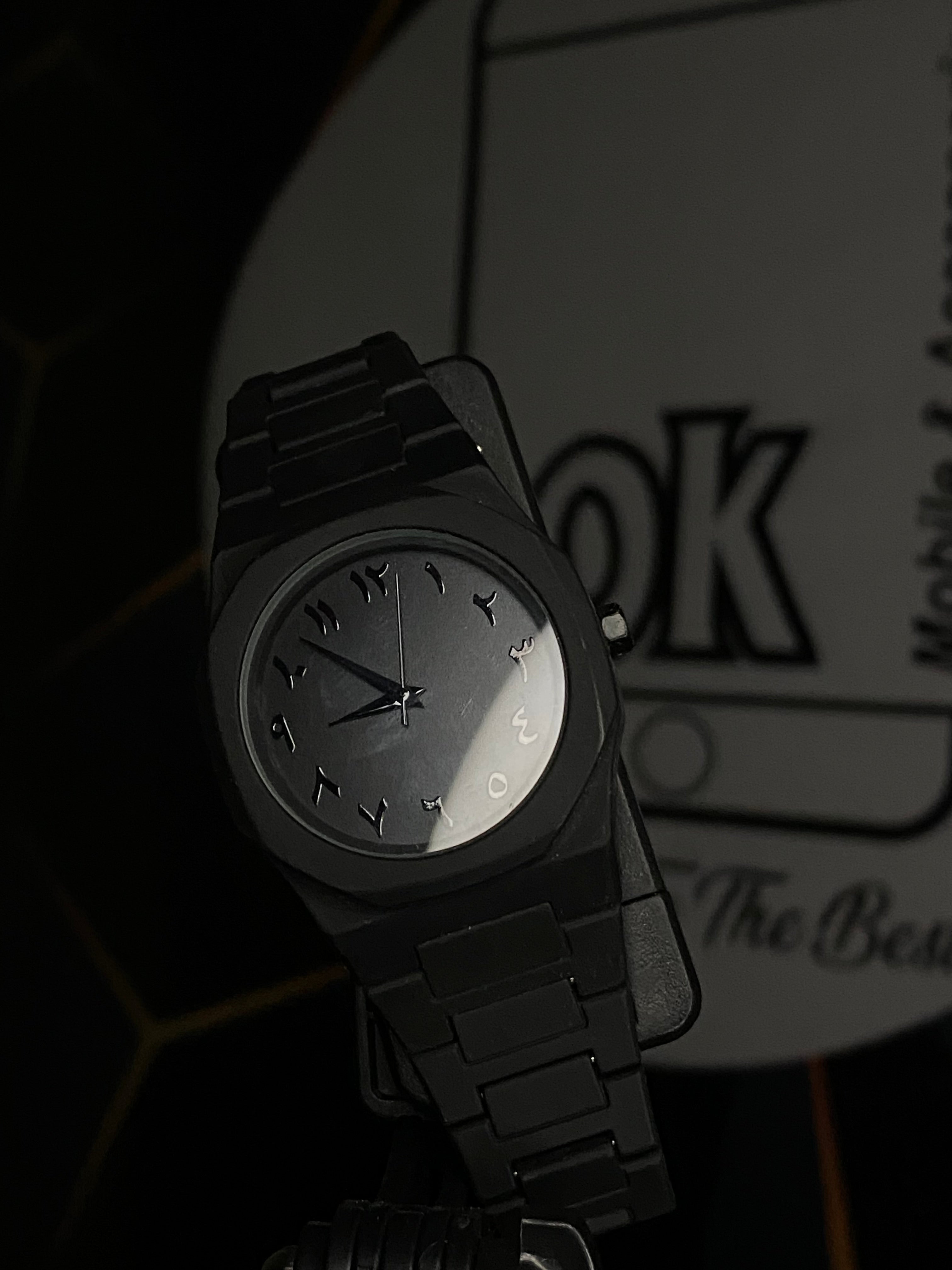 Aura Watch Black