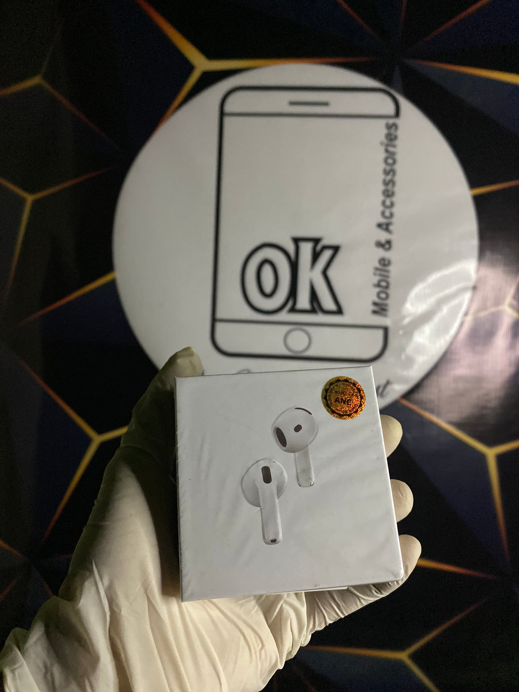 AirPods 4 Titanium